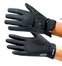 These gloves are light and breathable. 
